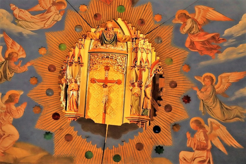 Abbau des Ostergrabes – ein gesellschaftliches Ereignis