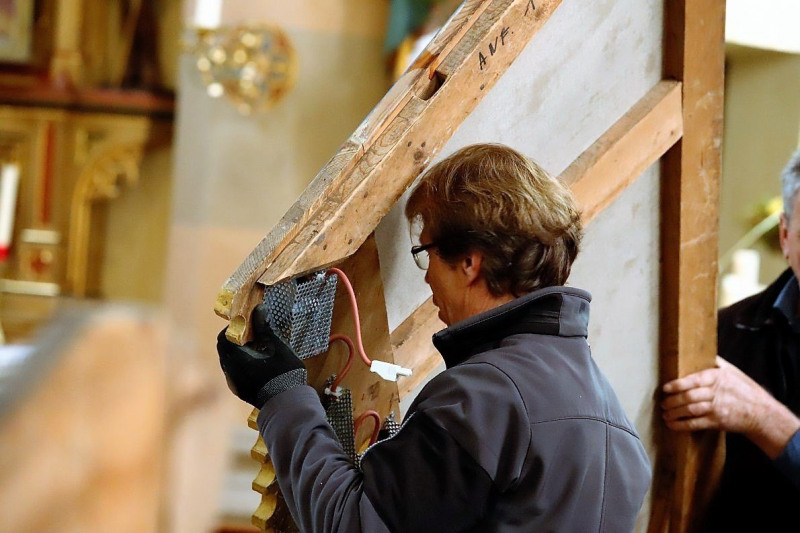 Abbau des Ostergrabes – ein gesellschaftliches Ereignis