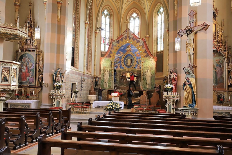 Abbau des Ostergrabes – ein gesellschaftliches Ereignis