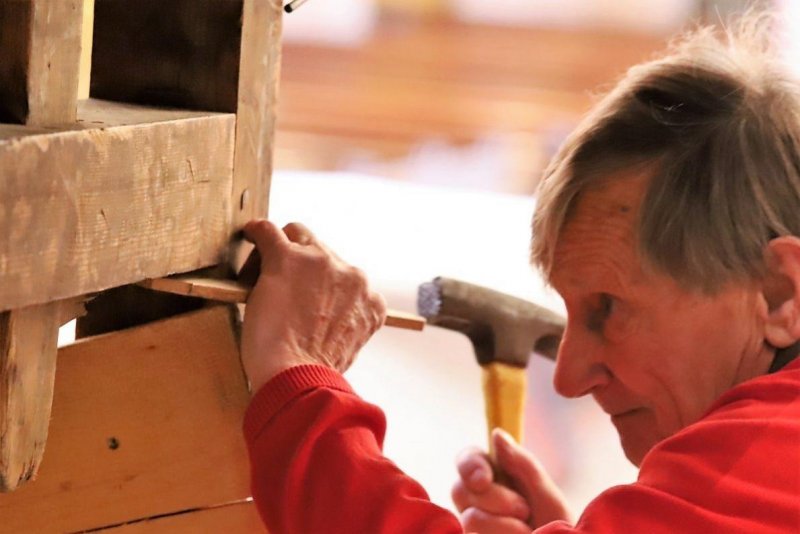 Abbau des Ostergrabes – ein gesellschaftliches Ereignis