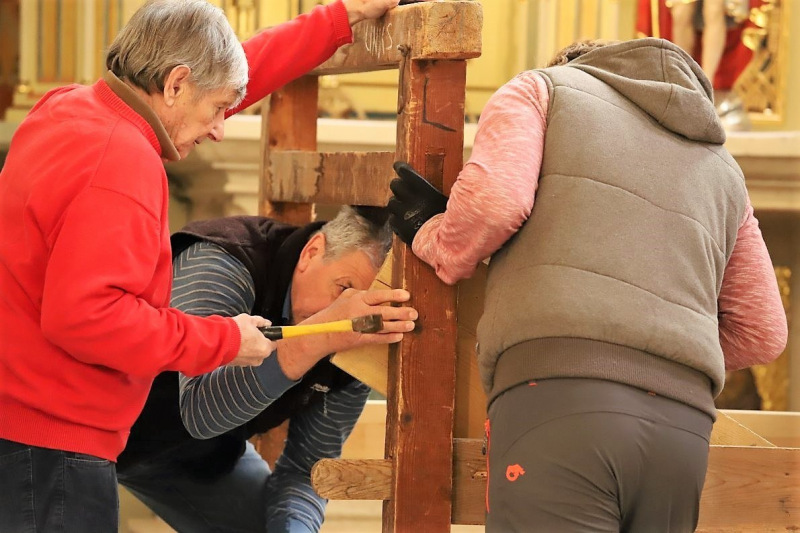 Abbau des Ostergrabes – ein gesellschaftliches Ereignis