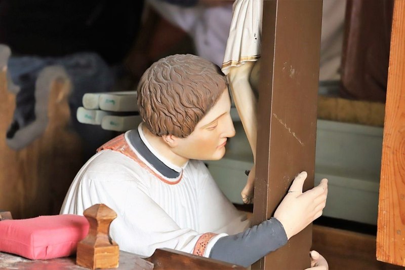 Abbau des Ostergrabes – ein gesellschaftliches Ereignis