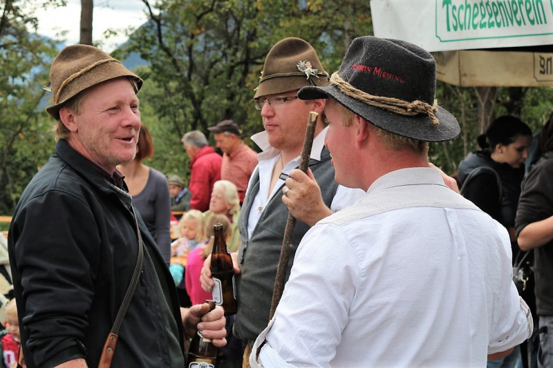Almabtrieb Feldereralpe 2013 – „So wie seit 100 Jahren“