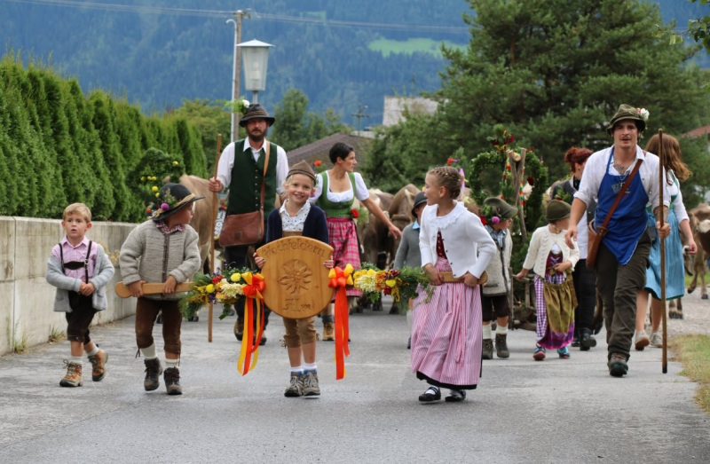 Almabtrieb Hochfeldernalm 2016 – Almvieh wurde wieder geschmückt