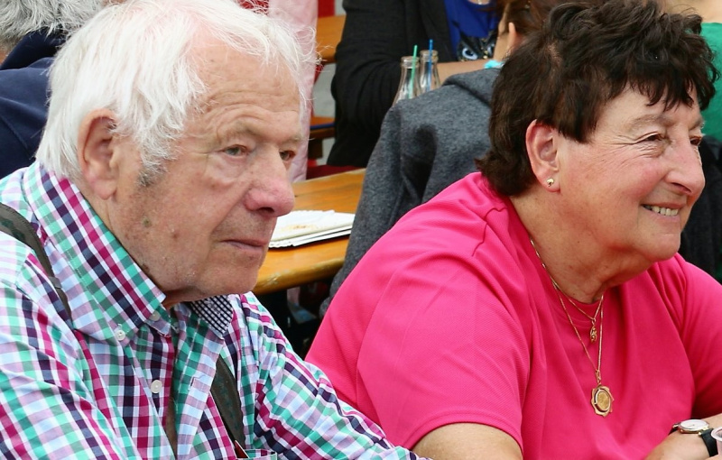 Almabtrieb Hochfeldernalm – Hirtenfamilie nimmt Abschied