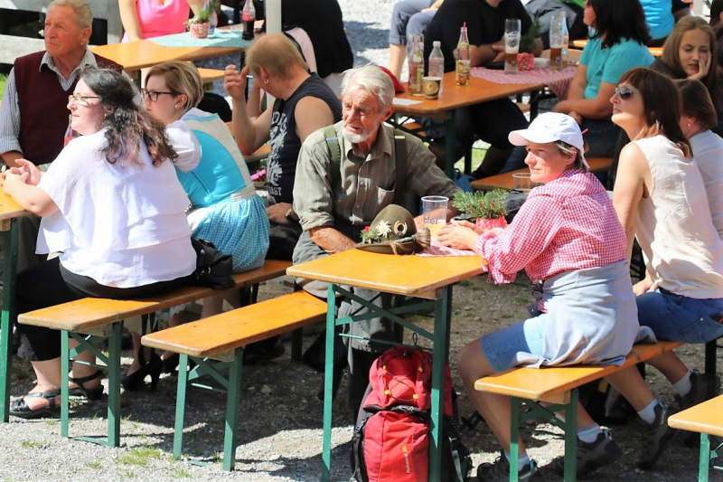 Almmesse auf der Marienbergalm – „Ein unvergleichbares Altarbild“