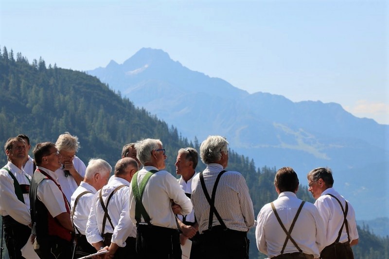 Almmesse auf der Marienbergalm – „Ein unvergleichbares Altarbild“