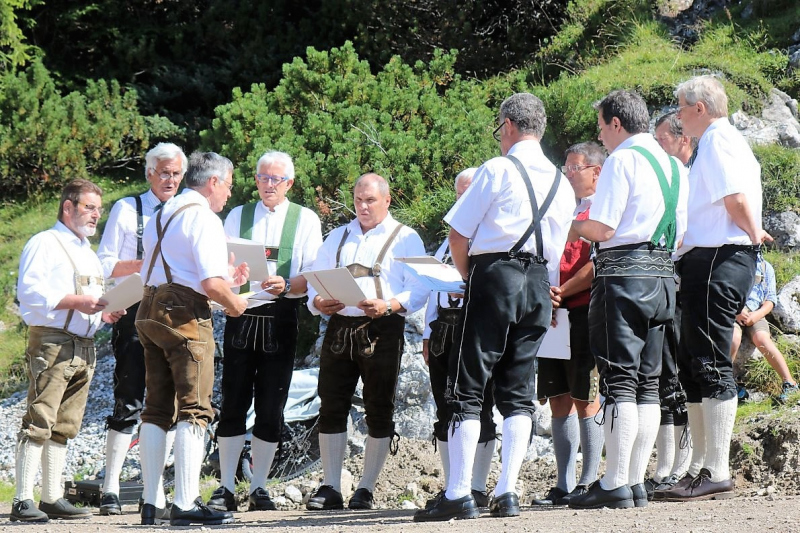 Almmesse auf der Marienbergalm – „Ein unvergleichbares Altarbild“