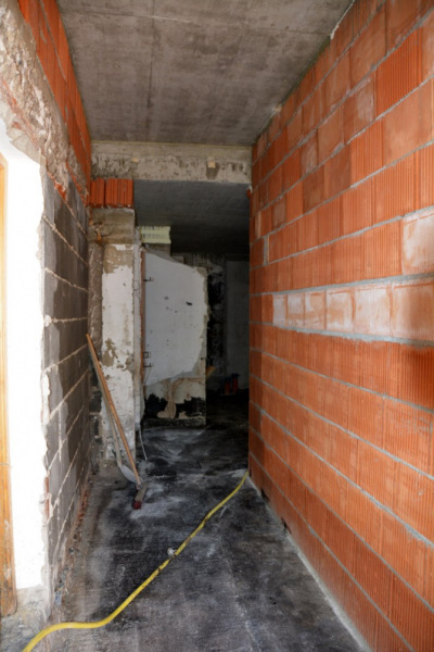 Baustelle Hochfeldern Alm – Mit neuem Dachstuhl winterfest