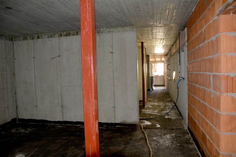 Baustelle Hochfeldern Alm – Mit neuem Dachstuhl winterfest