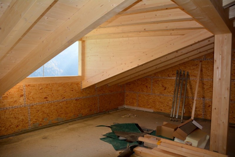 Baustelle Hochfeldern Alm – Mit neuem Dachstuhl winterfest