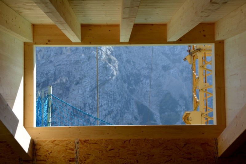 Baustelle Hochfeldern Alm – Mit neuem Dachstuhl winterfest