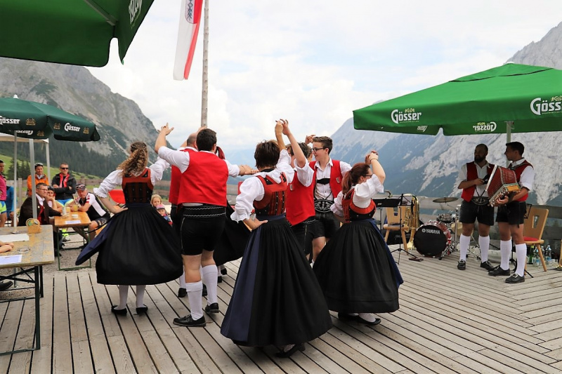 Bergmesse auf der Hochfeldernalm – Festakt Mieminger Sänger