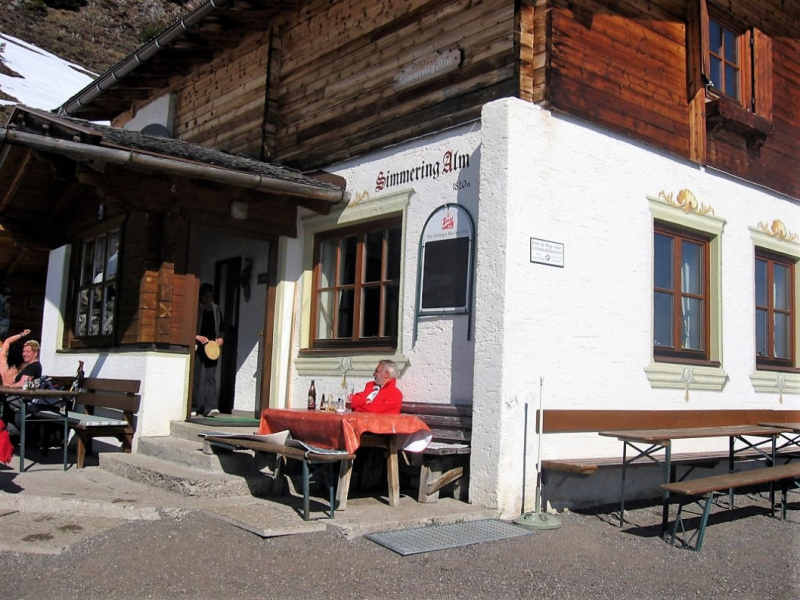 Simmeringalm – mit Blick auf die Mieminger Berge