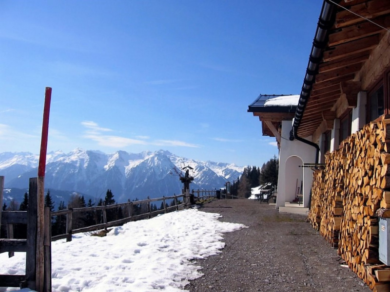 Simmeringalm – mit Blick auf die Mieminger Berge