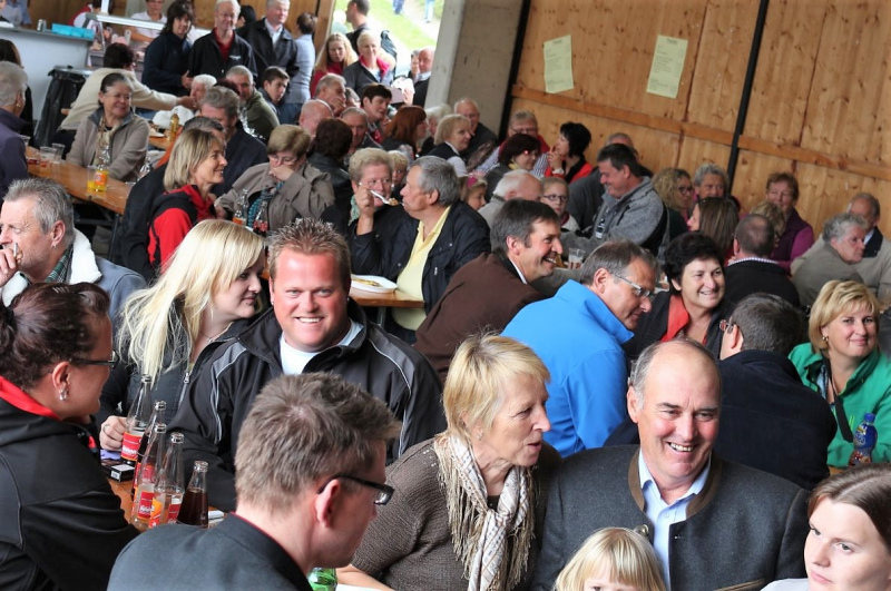 Drei-Almen-Abtrieb in Mieming – Abschied des Marienberg-Hirten