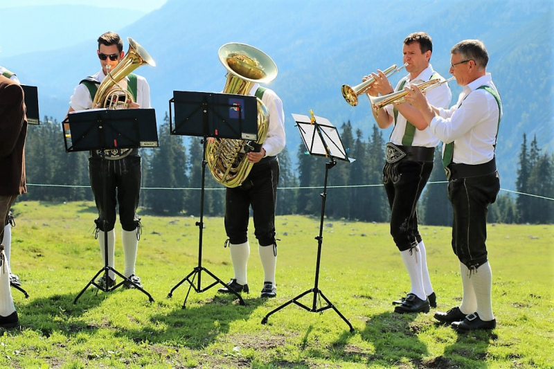Einweihung Hochfeldernalm - „Dorffest“ auf der Mieminger Alpe