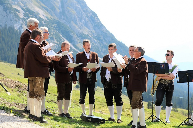 Einweihung Hochfeldernalm - „Dorffest“ auf der Mieminger Alpe