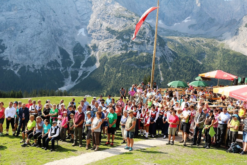 Einweihung Hochfeldernalm - „Dorffest“ auf der Mieminger Alpe