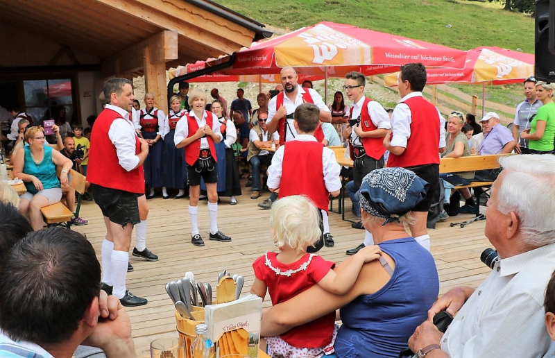 Einweihung Hochfeldernalm - „Dorffest“ auf der Mieminger Alpe