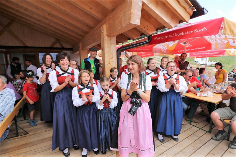 Einweihung Hochfeldernalm - „Dorffest“ auf der Mieminger Alpe