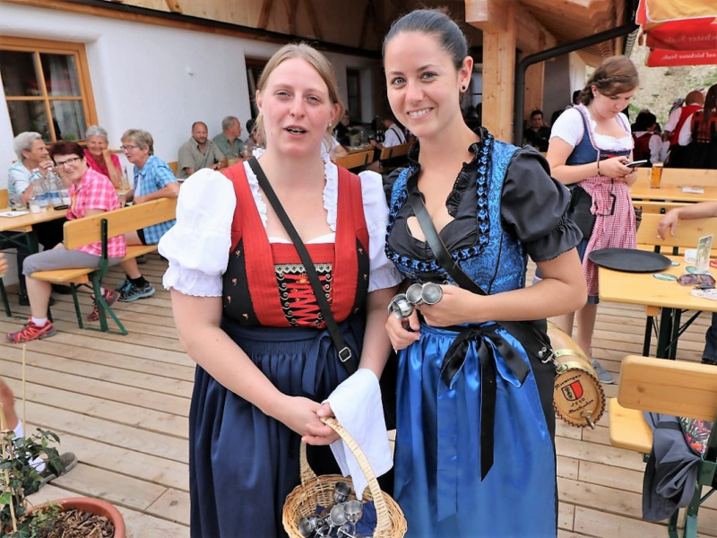Einweihung Hochfeldernalm - „Dorffest“ auf der Mieminger Alpe