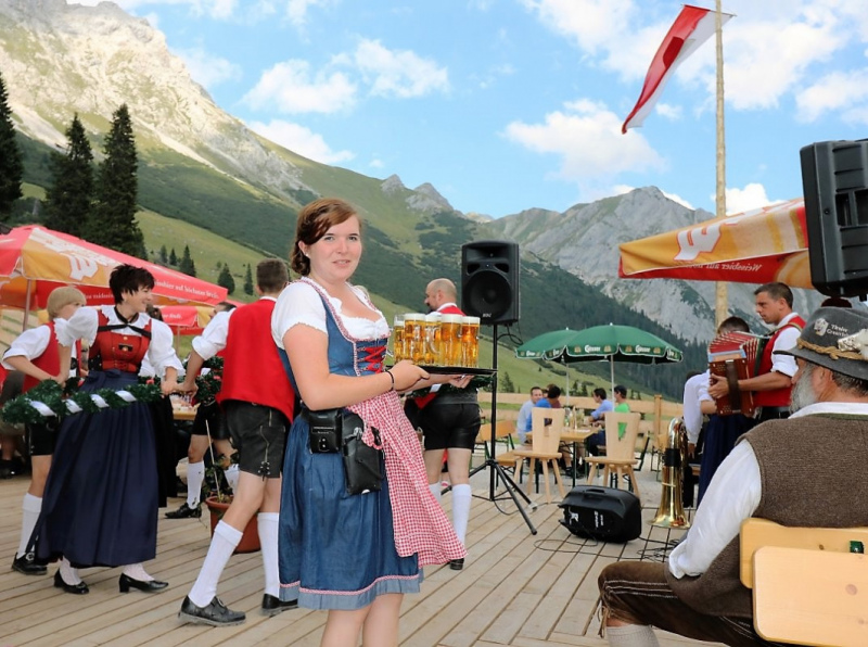 Einweihung Hochfeldernalm - „Dorffest“ auf der Mieminger Alpe