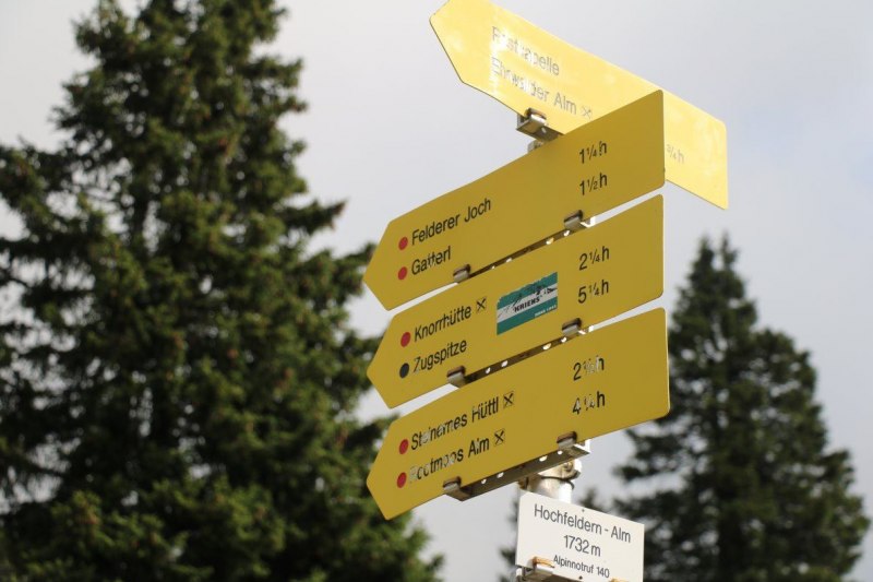 Feldereralpe – Almmesse mit Brunnen-Segnung