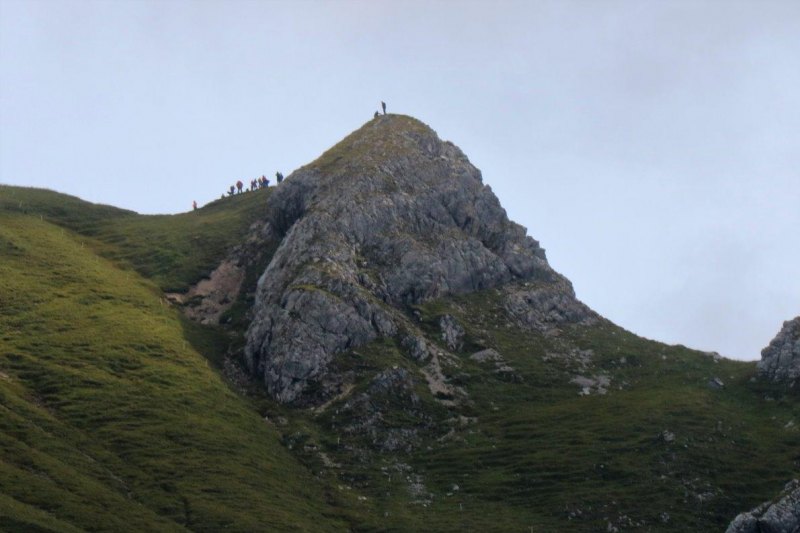 Feldereralpe – Almmesse mit Brunnen-Segnung