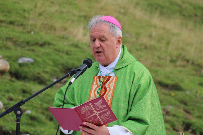 Feldereralpe – Almmesse mit Brunnen-Segnung