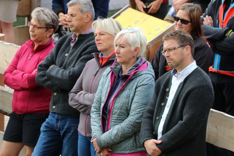 Feldereralpe – Almmesse mit Brunnen-Segnung