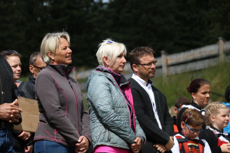 Feldereralpe – Almmesse mit Brunnen-Segnung