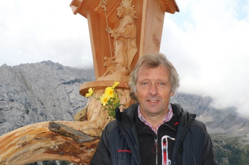 Feldereralpe – Almmesse mit Brunnen-Segnung