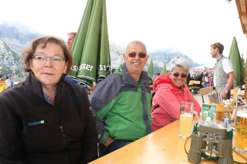 Feldereralpe – Almmesse mit Brunnen-Segnung