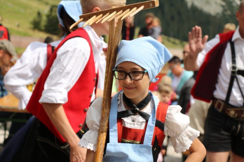 Feldereralpe – Almmesse mit Brunnen-Segnung