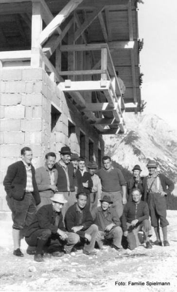 Feldernalm im Gaistal –  Alpe der Obermieminger Bauern