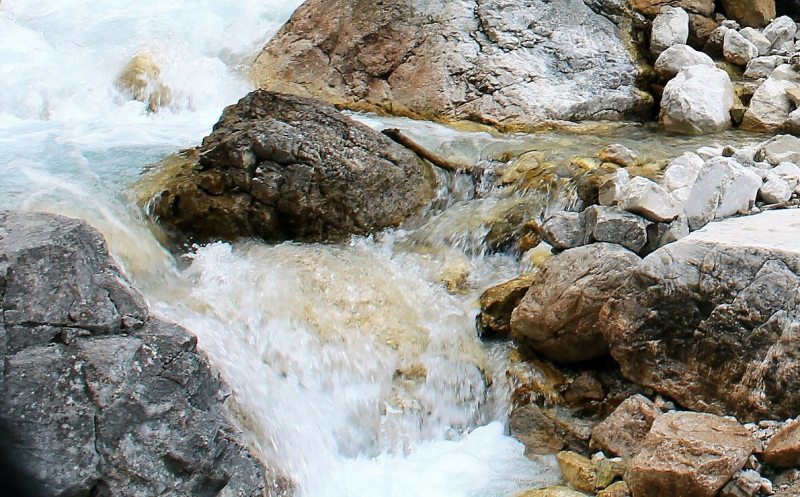 Flüssiges Gold – Spurensuche im Quellgebiet vom Stöttlbach