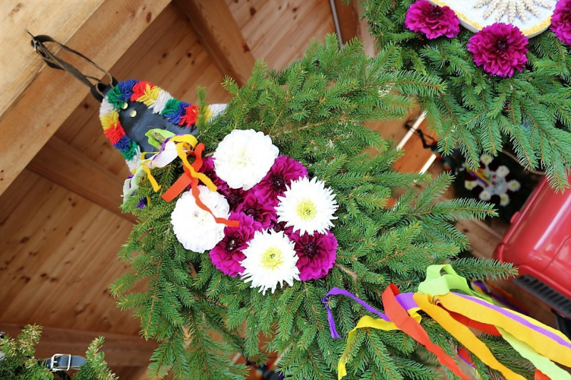 Hochbetrieb bei den Barwieser Almleuten vor dem Marienberg-Almfest