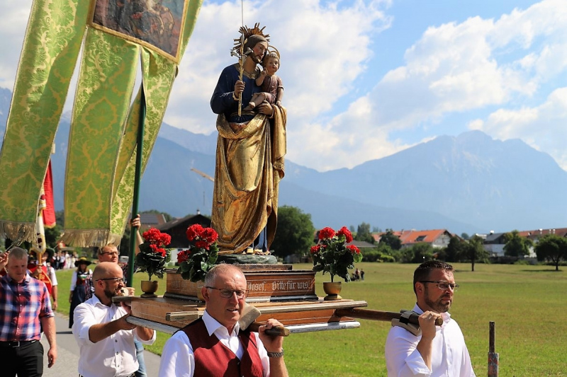 Mieming feiert seinen Bauernheiligen Isidor