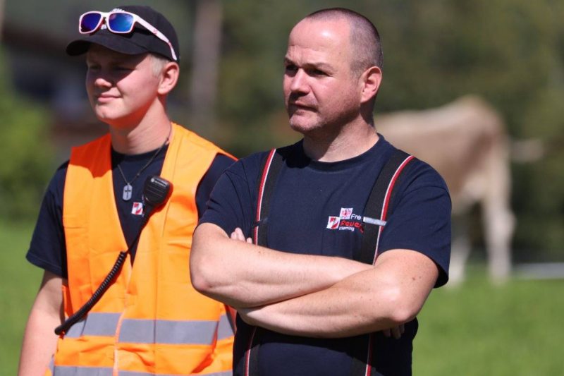 Nahaufnahme Feldernalmabtrieb – 35 Kilometer Fußweg