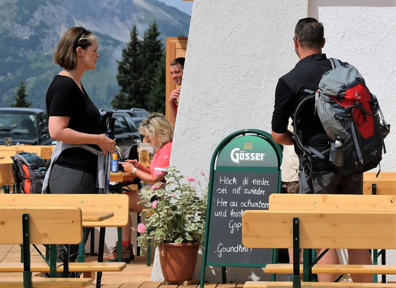 Neueröffnung Hochfeldern Alm – „…besser als viele erhofften“