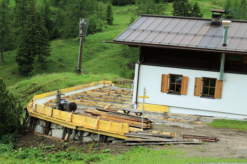 Sanierung Marienbergalpe – zum Almsommer solls fertig sein