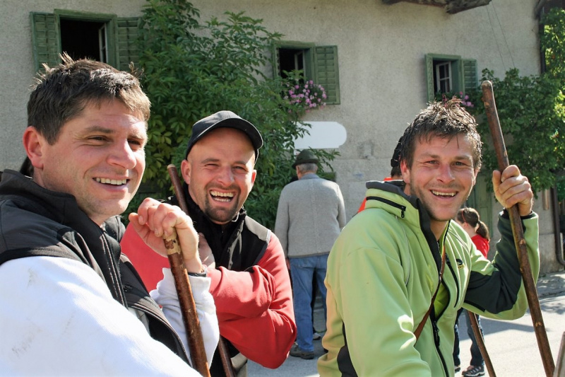 Schafabtrieb von der Seebenalm nach Untermieming