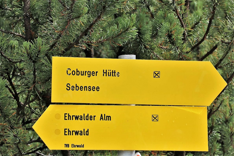 Seeben Alm – Schutzwall schützt den Hüttenbetrieb