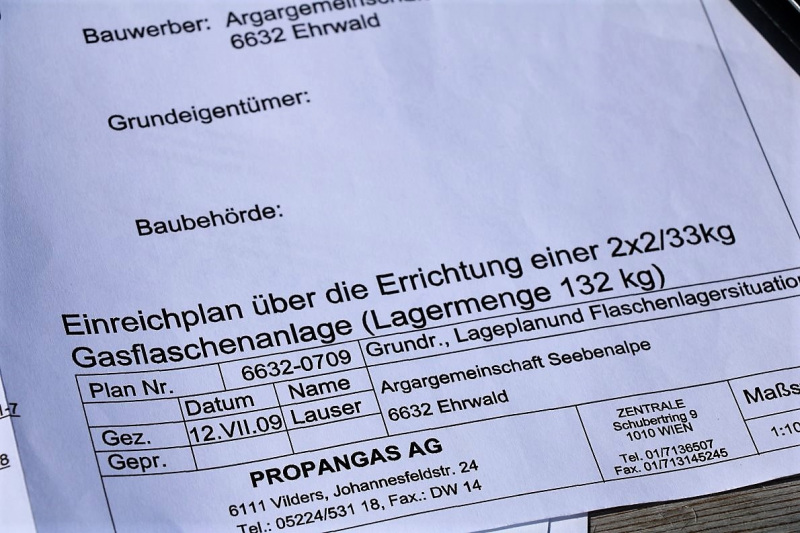 Seebenalm – Gebaut werden Steinschlagschutz und Gastank
