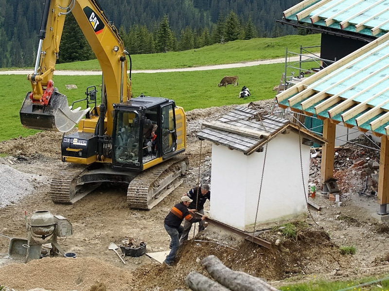 Verlegung der Feldernalmkapelle