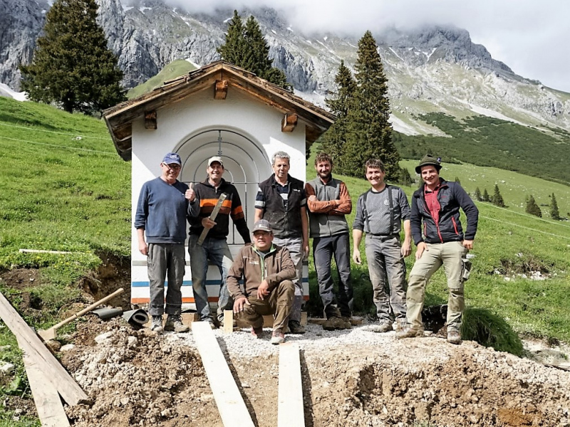 Verlegung der Feldernalmkapelle