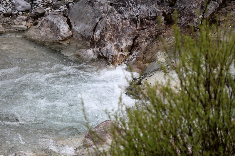 Zäunen am Kälberriegl in Obermieming